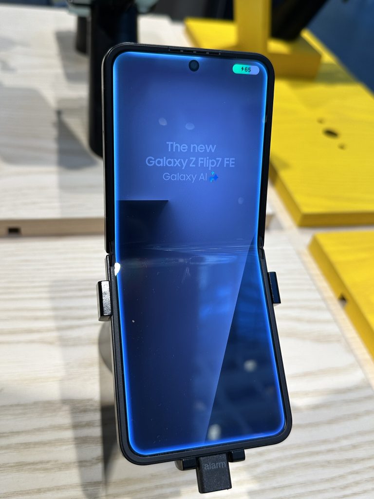Samsung Galaxy Z Flip7 FE